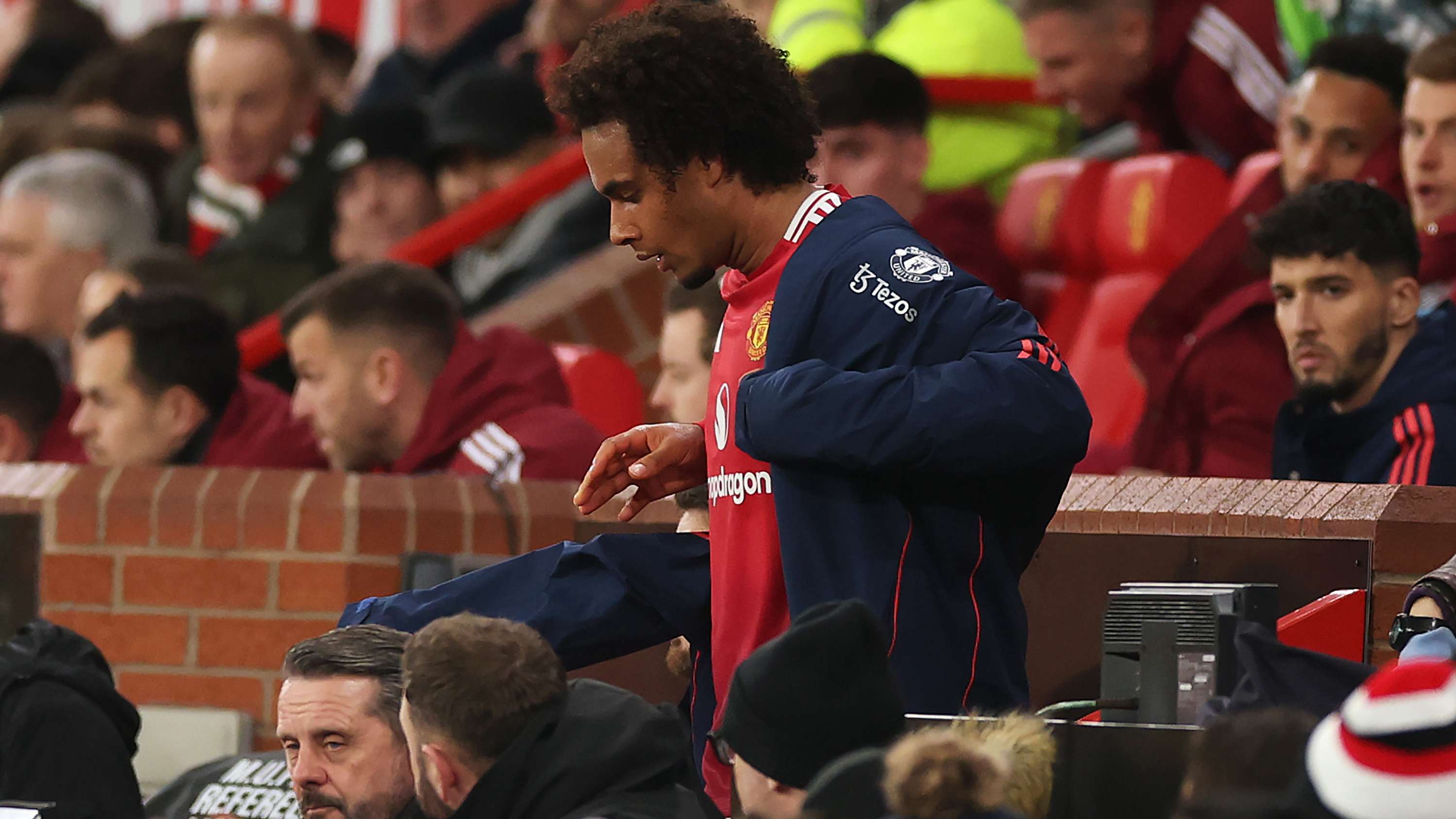 乃至中国足 乃至中国足